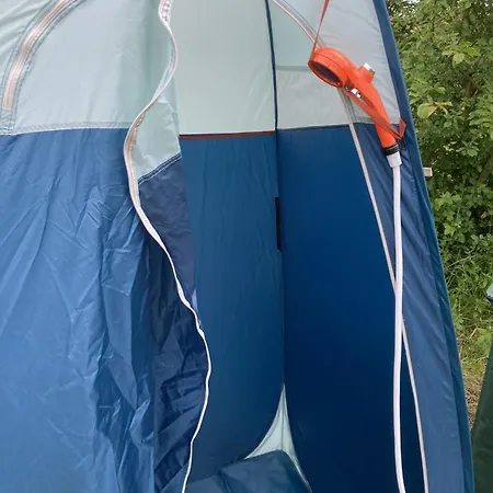 Bivouac Sous Les Pommiers Dans Tente Tipi 호텔