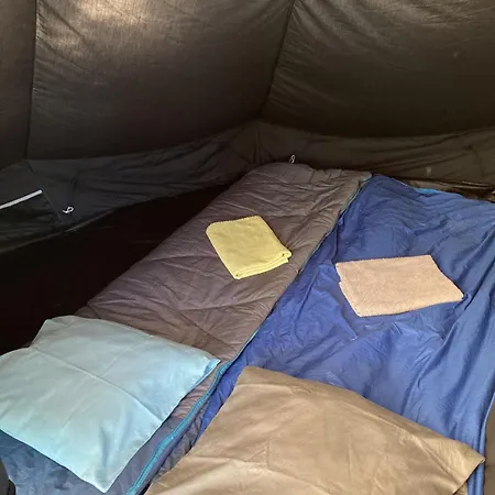 호텔 Bivouac Sous Les Pommiers Dans Tente Tipi *